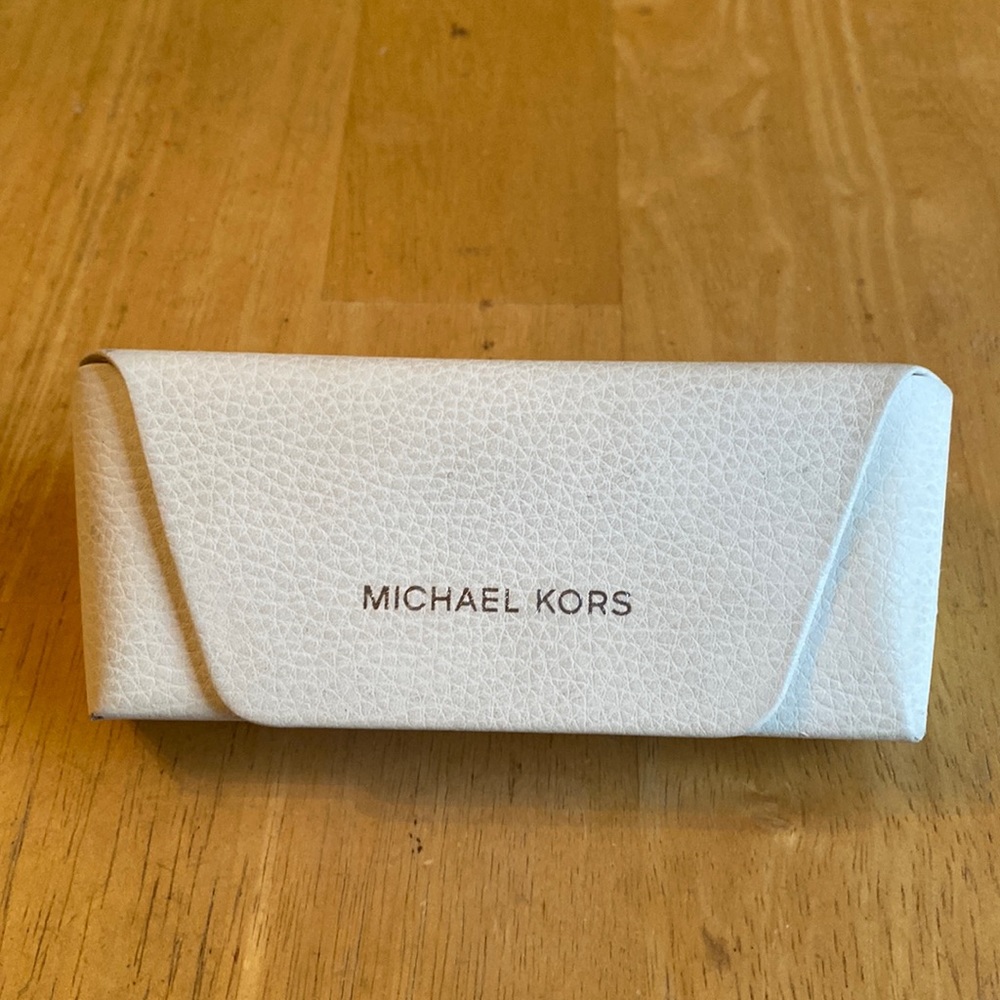 Michael Kors glasses hard case 6” in good condition